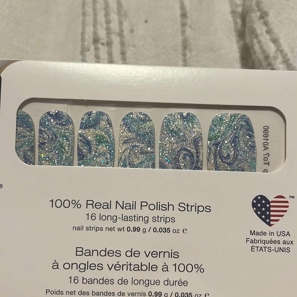Color Street nail set water you up to